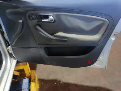 Veicolo di demolizione seat                                               cordoba berlina (6l2)                                                                                                                                                                                                                                      cordoba                                                                                                                                                                                                                                                    dell'anno 2002 alimentato 