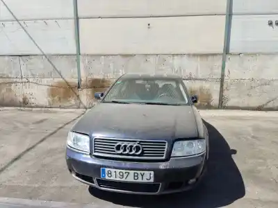 Vehículo de desguace AUDI A6 AVANT (4B5)  del año 2002 con motor 