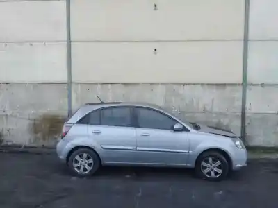 Vehicul casat kia rio 1.5 crdi al anului 2010 alimentat d4fa