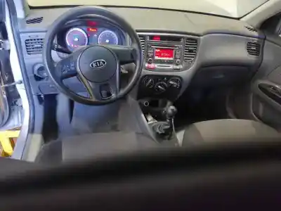 Vehicul casat kia rio 1.5 crdi al anului 2010 alimentat d4fa