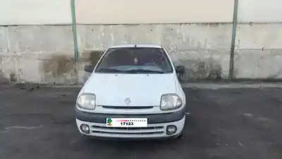 Sloopvoertuig RENAULT CLIO II FASE I (B/CBO) ALIZE van het jaar 2000 aangedreven D7F720