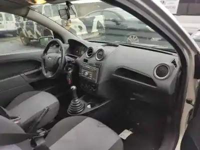 Sloopvoertuig ford fiesta (cb1) f6jb van het jaar 2008 aangedreven f6jb