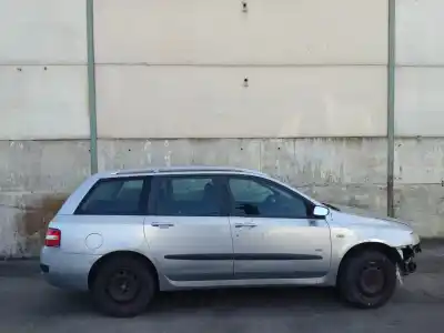 Sloopvoertuig fiat stilo (192) . van het jaar 2006 aangedreven 