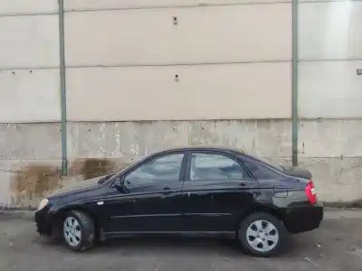 Veicolo di demolizione kia cerato 1.5 crdi dell'anno 2006 alimentato d4fa