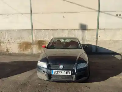 Veicolo di demolizione FIAT STILO (192)  dell'anno 2004 alimentato 