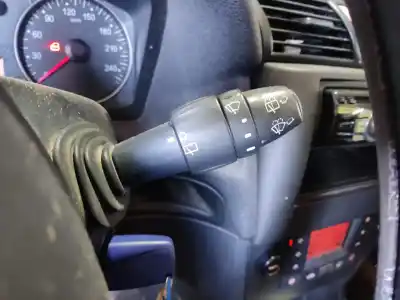 Здавання транспортного засобу fiat stilo (192) . року 2004 потужний 