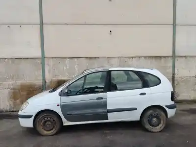 Sloopvoertuig renault megane i scenic (ja0) 1.6 van het jaar 1996 aangedreven f9q732
