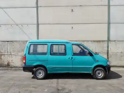 Sloopvoertuig nissan vanette cargo (hc23) * van het jaar 1995 aangedreven 