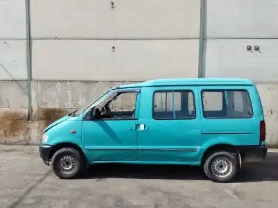 Sloopvoertuig nissan vanette cargo (hc23) * van het jaar 1995 aangedreven 
