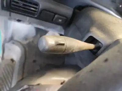 Sloopvoertuig nissan vanette cargo (hc23) * van het jaar 1995 aangedreven 