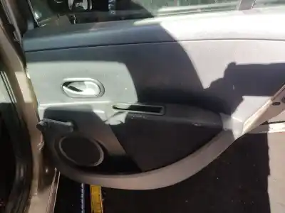 Здавання транспортного засобу renault clio iii (br0/1, cr0/1) 1.5 dci (br17 cr17) року 2009 потужний 