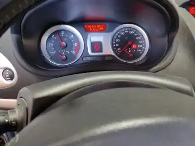 Здавання транспортного засобу renault clio iii (br0/1, cr0/1) 1.5 dci (br17 cr17) року 2009 потужний 