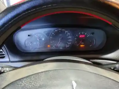 Verschrottungsfahrzeug citroen c5 berlina fastback des jahres 2003 angetrieben 