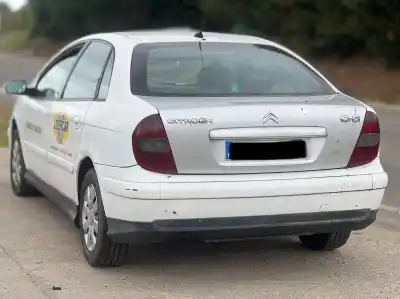 Veículo de Sucata citroen c5 berlina 2.0 hdi sx do ano 2002 alimentado rhz