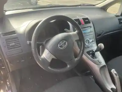 Veículo de Sucata toyota auris active do ano 2008 alimentado 1ndtv