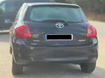 Veículo de Sucata toyota auris active do ano 2008 alimentado 1ndtv