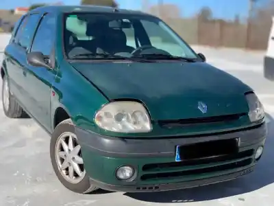 Veicolo di demolizione RENAULT CLIO II FASE I (B/CBO) 1.4 16V Tech-Run 98 CV / 72 KW dell'anno 2000 alimentato K4J712