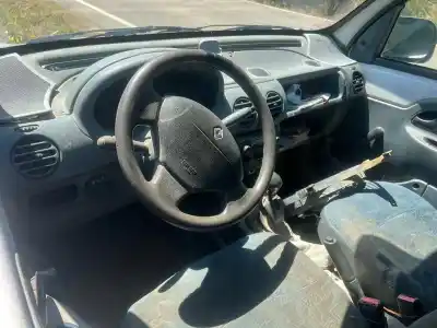 Здавання транспортного засобу renault kangoo (f/kc0) authentique року 2000 потужний f8q662 Здавання транспортного засобу renault kangoo (f/kc0) authentique року 2000 потужний f8q662