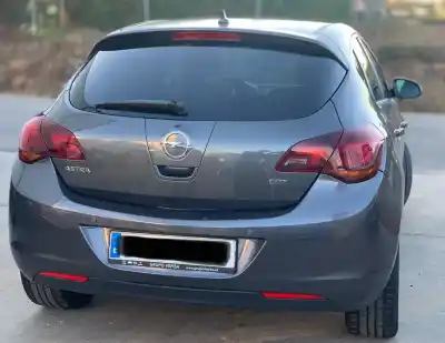 Здавання транспортного засобу opel astra j lim. cosmo року 2011 потужний a17dtr