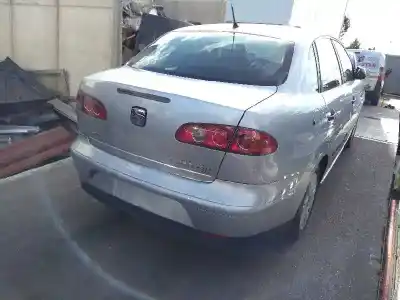 Veículo de Sucata seat cordoba berlina (6l2) cordoba do ano 2001 alimentado 