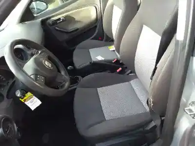 Veículo de Sucata seat cordoba berlina (6l2) cordoba do ano 2001 alimentado 