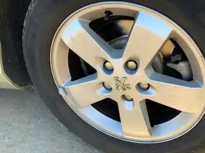 Veículo de Sucata peugeot 407 st confort do ano 2010 alimentado 9hydv6ted4