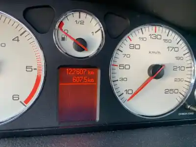 Veículo de Sucata peugeot 407 st confort do ano 2010 alimentado 9hydv6ted4