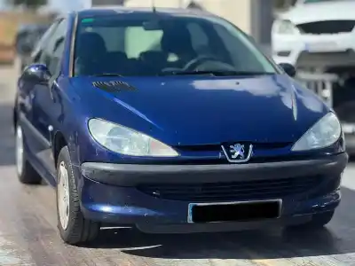 Scrapping Vehicle peugeot 206 berlina 1.4i 75 x-line of the year 2003 powered kfw