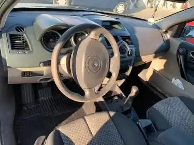 Scrapping Vehicle renault megane ii berlina 5p authentique 82 cv / 60 kw of the year 2003 powered k9kd7