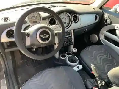Здавання транспортного засобу mini                                               mini (r50,r53)                                                                                                                                                                                                                                             one                                                                                                                                                                                                                                                        року 2001 потужний w10b16a