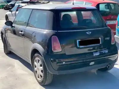 Здавання транспортного засобу mini                                               mini (r50,r53)                                                                                                                                                                                                                                             one                                                                                                                                                                                                                                                        року 2001 потужний w10b16a