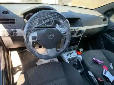 Здавання транспортного засобу opel astra gtc cosmo року 2006 потужний z17dth