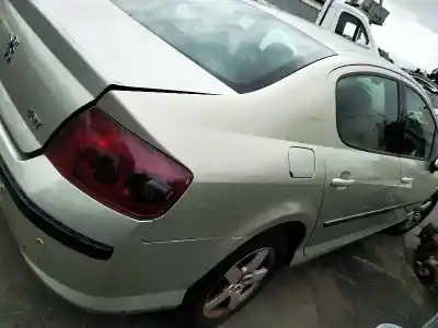 Veículo de Sucata peugeot 407 st confort do ano 2001 alimentado rhr