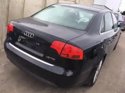 Veículo de Sucata audi a4 berlina (8e) 1.9 tdi do ano 2006 alimentado brb