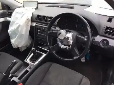 Veículo de Sucata audi a4 berlina (8e) 1.9 tdi do ano 2006 alimentado brb