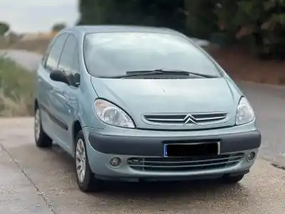 Véhicule à la ferraille citroen xsara picasso (n68) 2.0 hdi de l'année 2003 alimenté rhydw10td