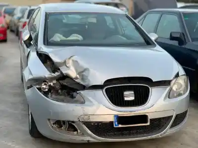 Vehicul casat seat leon (1p1) reference al anului 2005 alimentat bkc