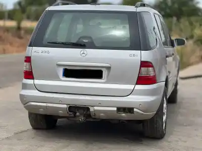 Здавання транспортного засобу mercedes-benz clase m (w163) 270 cdi (163.113) 163 cv / 120 kw року 2004 потужний om612963