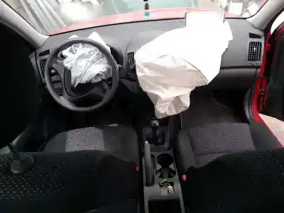 Veículo de Sucata hyundai i30 classic do ano 2001 alimentado g4fa