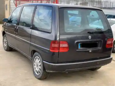 Veículo de Sucata lancia zeta 2.0 jtd ls (5 asientos) do ano 2001 alimentado rhw