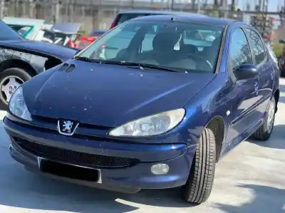 Здавання транспортного засобу PEUGEOT 206 BERLINA XT року 2002 потужний NFUTU5JP4