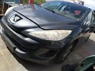 Sloopvoertuig peugeot 308 sw confort van het jaar 2001 aangedreven 9hz