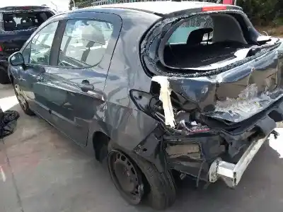 Sloopvoertuig peugeot 308 sw confort van het jaar 2001 aangedreven 9hz