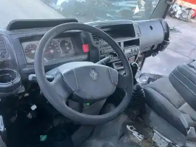 Veículo de Sucata RENAULT MAXITY Fg 150.35/45 150 CV / 110 KW do ano 2009 alimentado ZD30