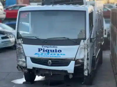 Veículo de Sucata renault maxity fg 150.35/45 150 cv / 110 kw do ano 2009 alimentado zd30