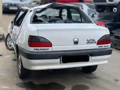 Scrapping Vehicle PEUGEOT 306 BERLINA 3/4/5 PUERTAS (S2) Style of the year 1997 powered DHYXUD9TE Scrapping Vehicle PEUGEOT 306 BERLINA 3/4/5 PUERTAS (S2) Style of the year 1997 powered DHYXUD9TE