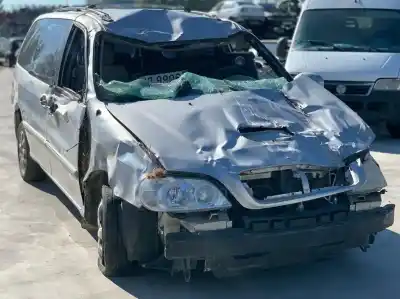 Veículo de Sucata kia carnival ii (gq) 2.9 crdi do ano 2005 alimentado j3