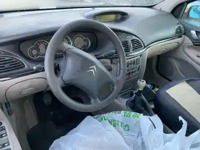 Veículo de Sucata citroen c5 berlina exclusive do ano 2005 alimentado rhr