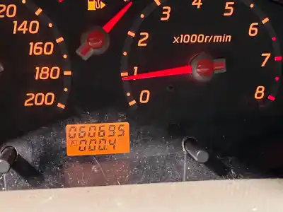 Sloopvoertuig nissan micra (k12e) acenta van het jaar 2003 aangedreven cr14de