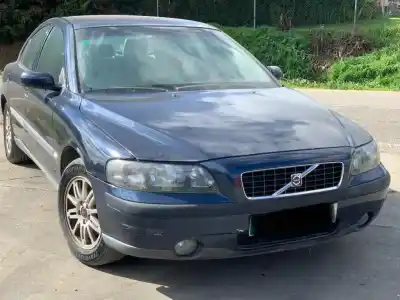 Vehicul casat VOLVO S60 BERLINA 2.4 D al anului 2003 alimentat D5244T